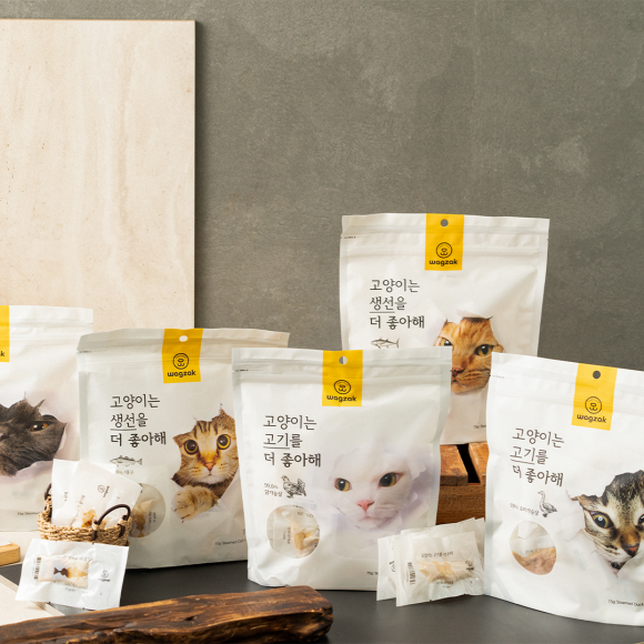 와그작 고양이는 고기&생선을 더 좋아해 닭가슴살/오리가슴살/가다랑어/대구/연어 21p 1번