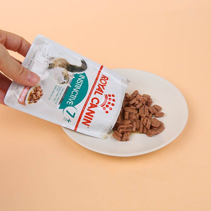 로얄캐닌 캣 인스팅티브 7+ 파우치 85g 요로기계 건강 4번