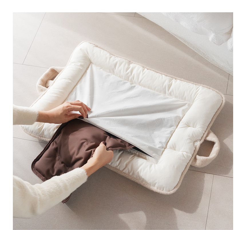 [무료배송] 펫츠앤미 핫팩 온열 매트 강아지 고양이 겨울방석 산책매트 55번째