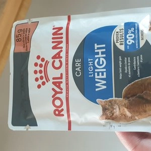 로얄캐닌 캣 울트라 라이트 웨이트 파우치 85g 체중관리 베스트 후기 이미지